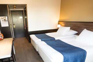 Отель Hotel Oscar Варкаус Стандартный двухместный номер с 2 отдельными кроватями-3